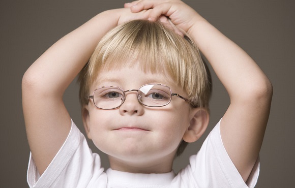 Детский астигматизм чаще корректируют очками